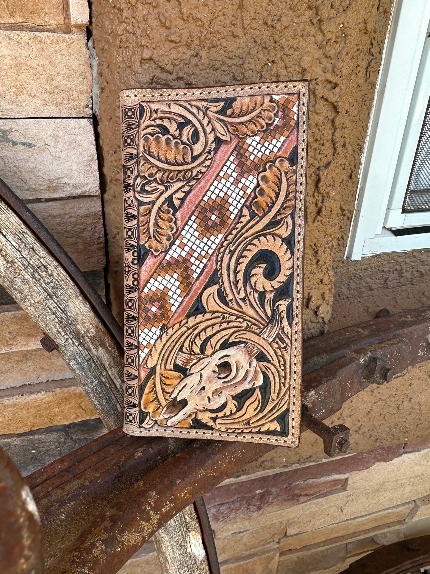 Mens tooled leather cow skull and faux beadwork roper wallet