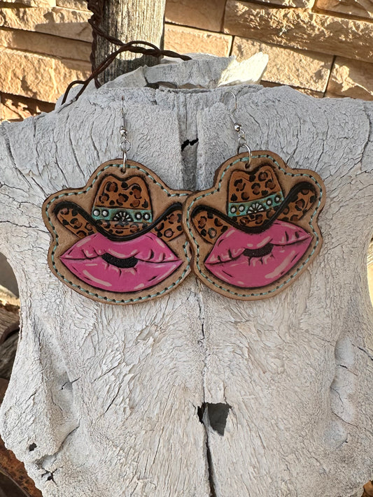 Western tooled leopard print hat and lips earrings